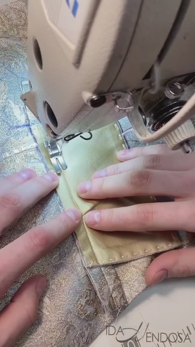 Пошив костюма из жаккарда