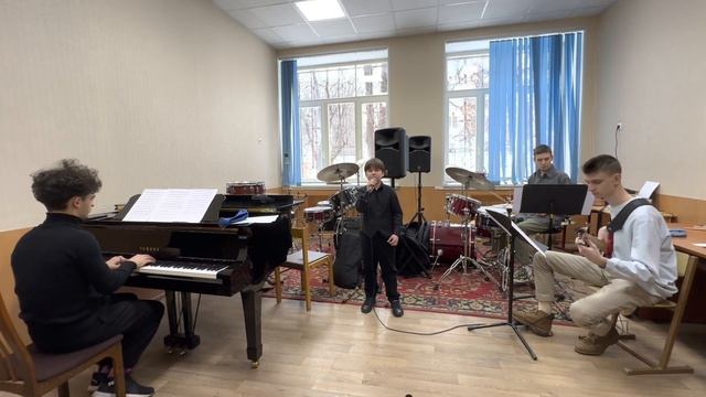 Матвей Сидоренко, 9 лет,         Straighten Up And Fly Right -Nat King Cole, Irving Harold Mills