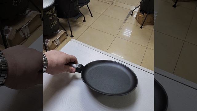 Чугунная сковорода блинная 22 см съёмная ручка