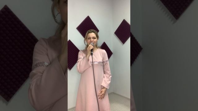 «Ах, этот вечер» из к/ф «Ах, водевиль, водевиль» ( муз. М. Дунаевского, сл. Л. Дербенева)