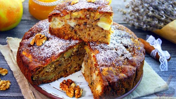 Любимый пирог по новому. МЕДОВАЯ ШАРЛОТКА С ЯБЛОКАМИ