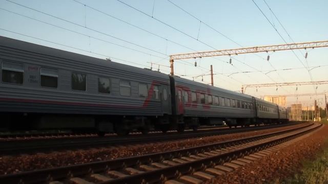 ЭП1М-689 с поездом №143 Кисловодск — Москва