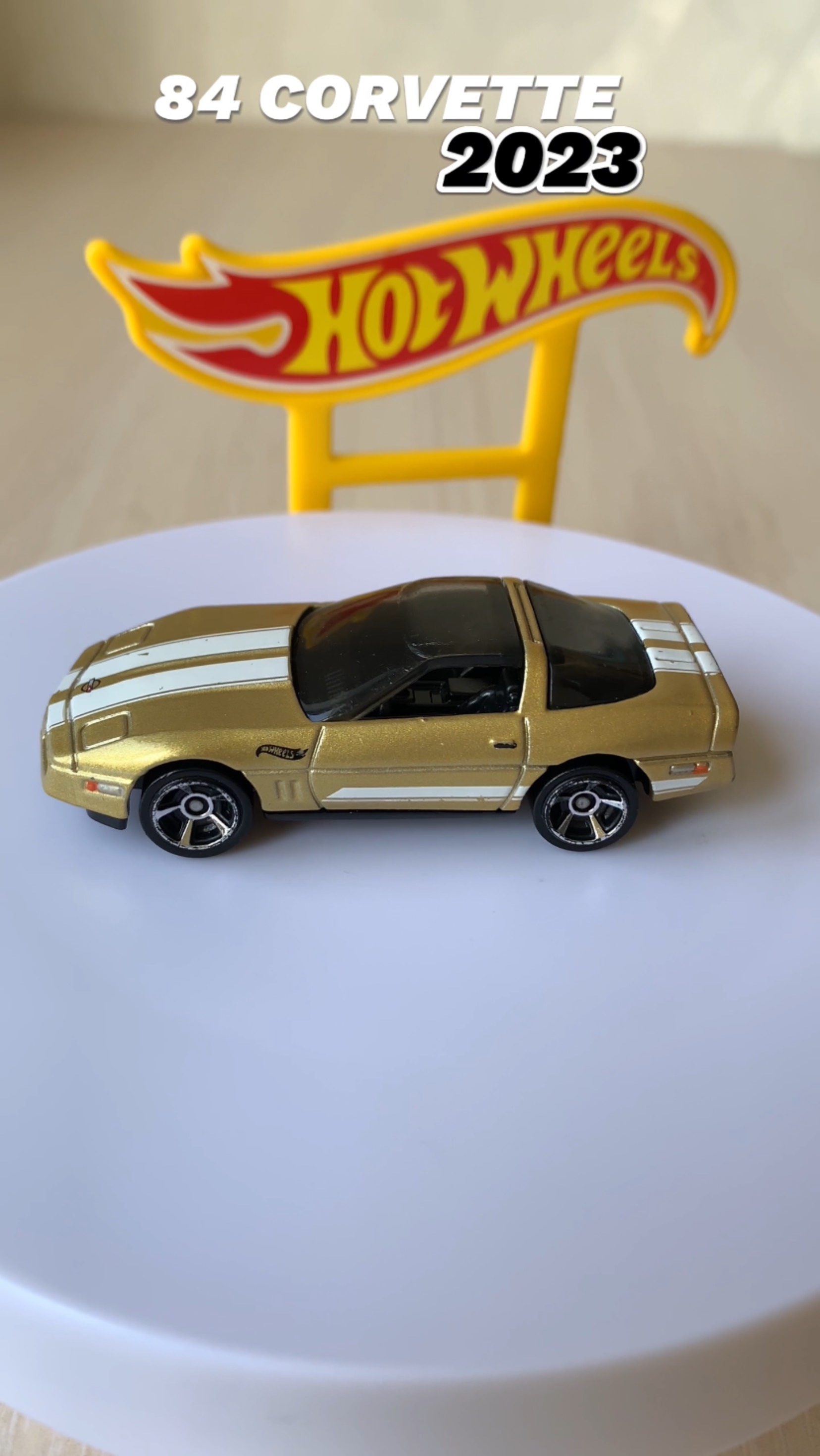 84 CORVETTE 2023 hot wheels