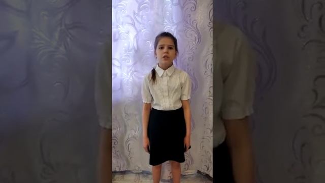 25. Киевская О. «Баллада о матери». Читает Неволина Арина школа № 10  3 класс