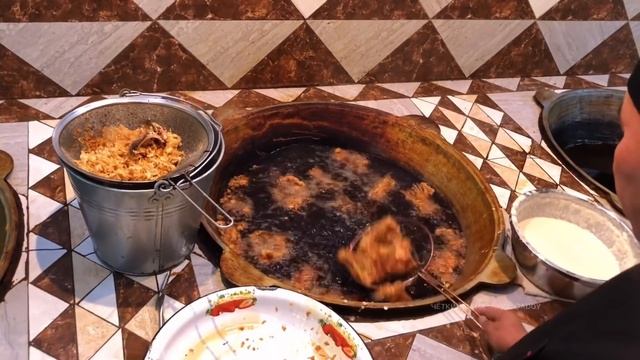 UZBEKISTAN! CRISPY FRIED FISH IN BATTER! SAZAN IN TOMATO SAUCE!