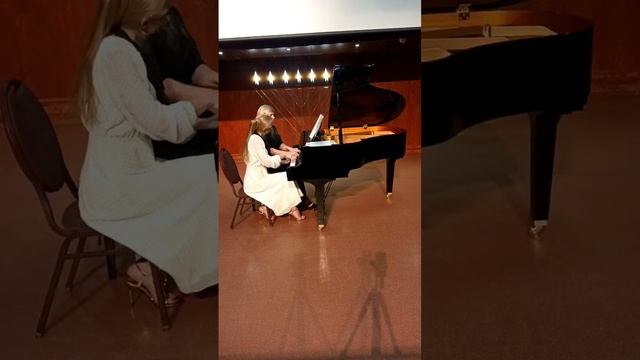 Г. Форе. Колыбельная. /М.Аксенова, А. Горьева