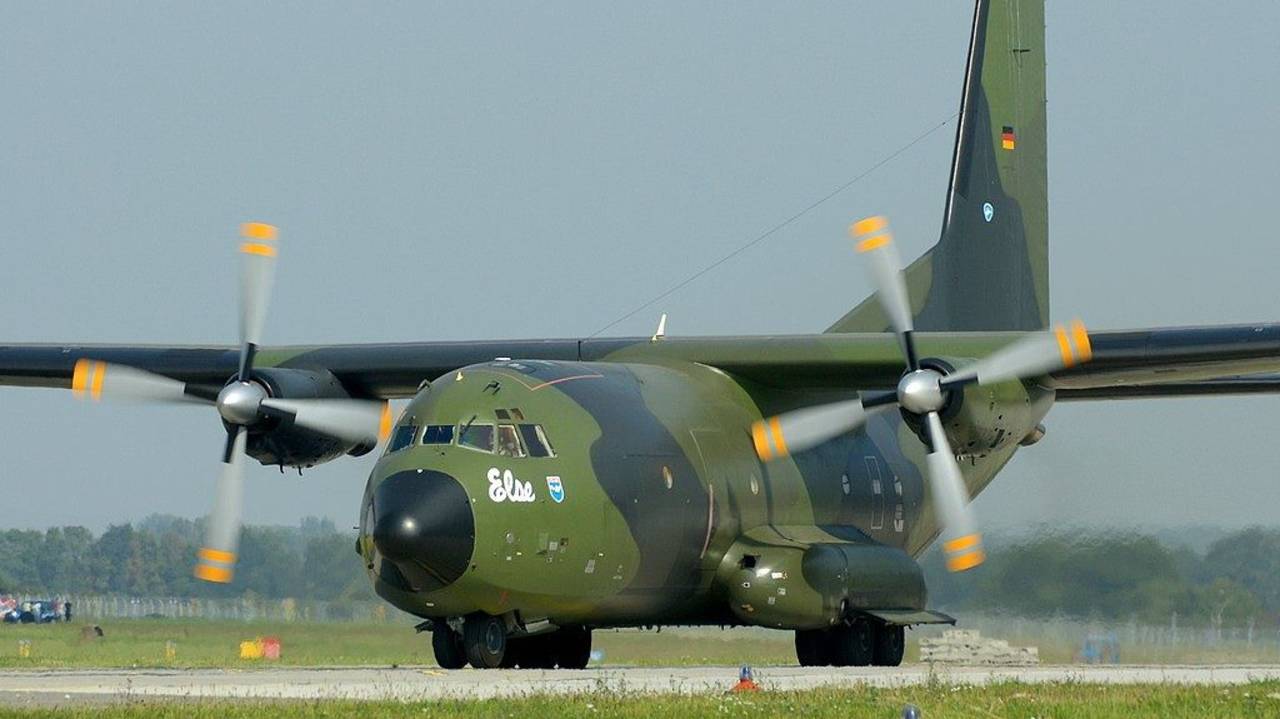 C-130 D TRANSALL, REVELL, 1-72, ОБЗОР СОБРАННОЙ МОДЕЛИ