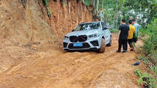 НА ВСЕ ДЕНЬГИ! Проверил китайские машины в ГРЯЗИ - 5
