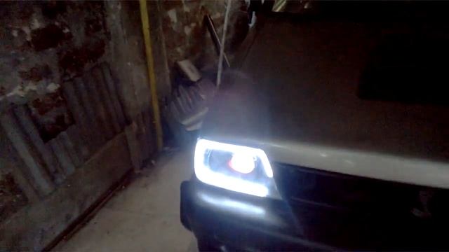 MODIFIED MARUTI 800 WITH PROJECTOR HEADLAMPS