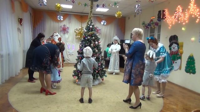 Новогодний праздник 2019 группа Сказка