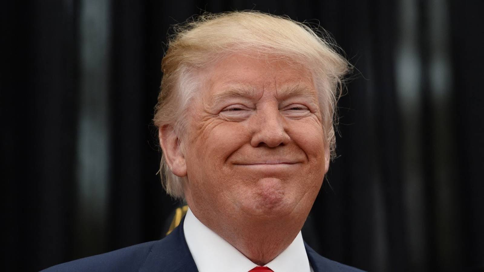 Who is Дональд Трамп?