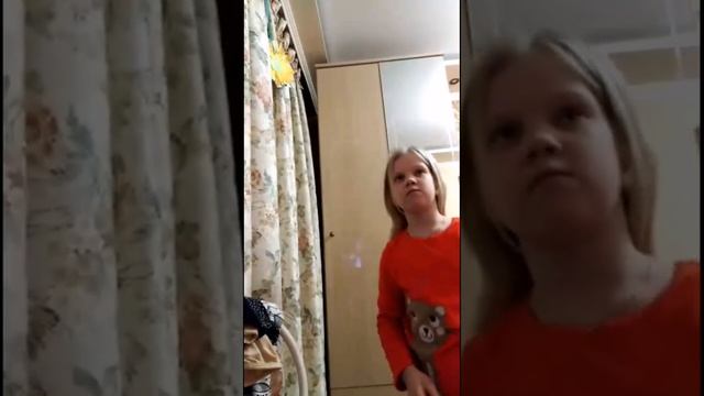 Ульяна апрель 2020 на карантине у бабушки Ани
