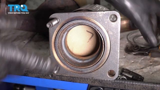 How to Replace Right/Rear Catalytic Converter 2013-2020 Nissan Pathfinder