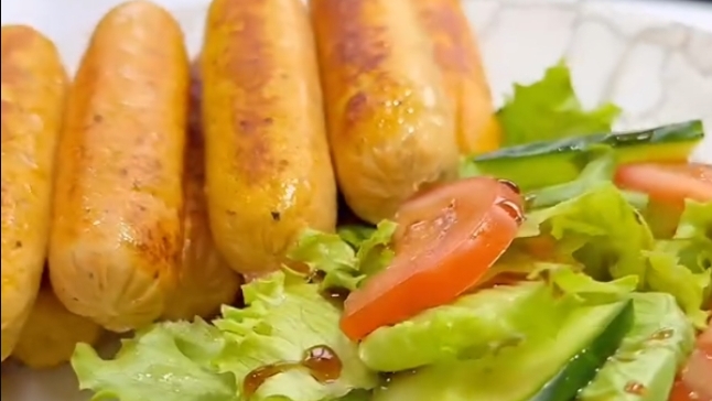домашний вкусный Сосиски без химикатов