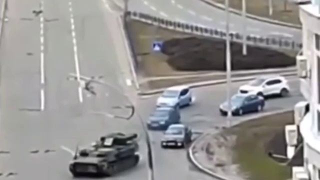 Прилёт по украинской Стреле-10, замеченной  в Киеве, февраль 2022