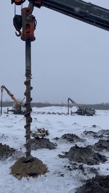 Бурение лидерных скважин под геодрены. Услуги бурения тел. +7 (985) 185-77-77.