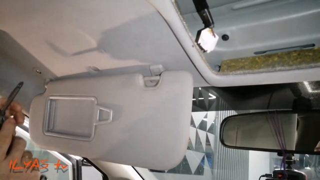 KIA CEED как разобрать центральный плафон. Как снять ручку стеклоподъёмника