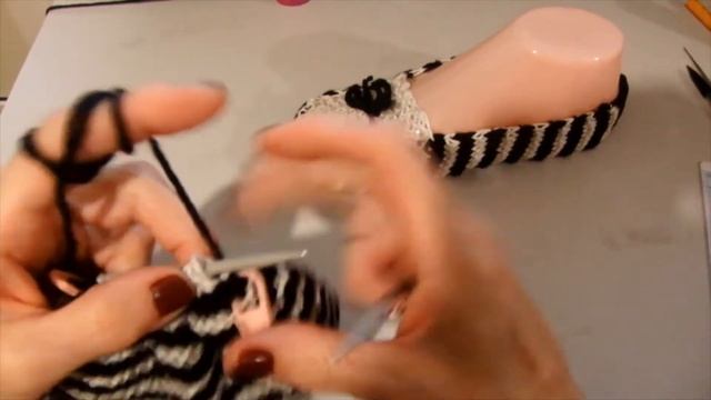 НАРЯДНЫЕ ТАПОЧКИ СЛЕДОЧКИ ДВУМЯ СПИЦАМИ НА СКОРУЮ РУКУ ДЛЯ НАЧИНАЮЩИХ ЛЕГКО "RETRO"! | HONEY AND AN