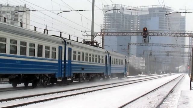 Киев. Электропоезд ЭР9М-384 - Kyiv. Electric Train ER9M-384