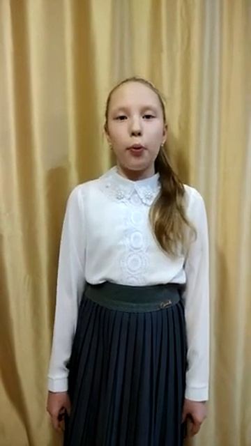 33. Владимов М. «Еще тогда нас не было на свете». Читает Микрюкова Екатерина 4б класс