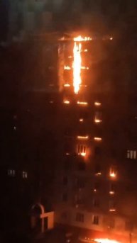 Украинские террористы атаковали ударными БПЛА жилой дом в Смоленске
Украинский дрон атаковал жилой