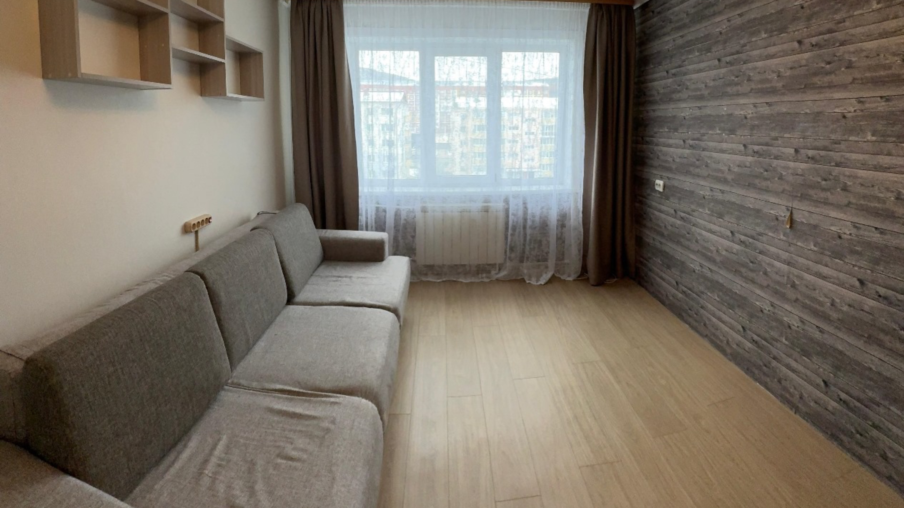 Продам квартиру, 2 комнаты, брежневка, 47 м², этаж: 5/5
☎️ +7 (993) 242-58-21