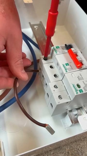 How to Build Up a Schneider Electric Multi-row consumer unit