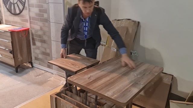 Механизм трансформации журнального стола в обеденный