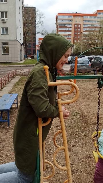 VID_20240428_143424.mp4
