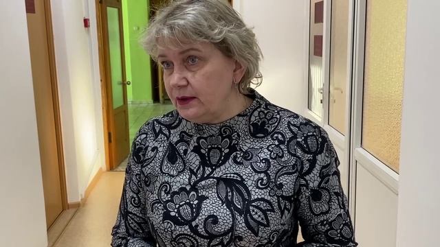 Светлана Гаврилова о ремонтах в школ №4  Назарово, где протекает кровля