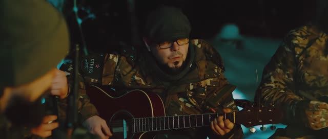Лампасы и Сергей Бобунец премьера клипа `Доброволец`