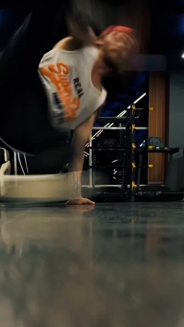 Fly #shorts #dance #shortsvideo