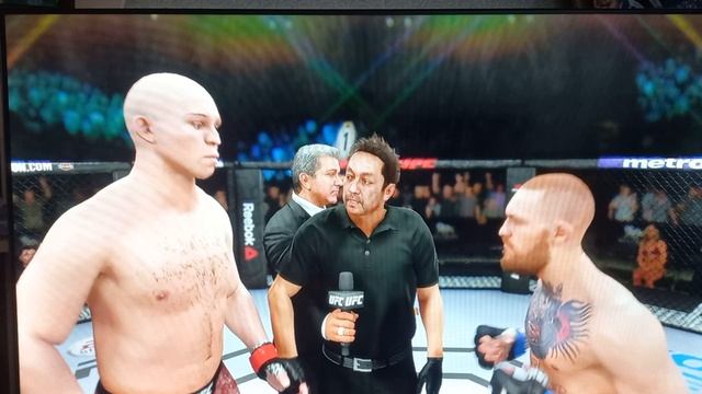 Фёдор Емельяненко против Конора Макгрегора в UFC 3