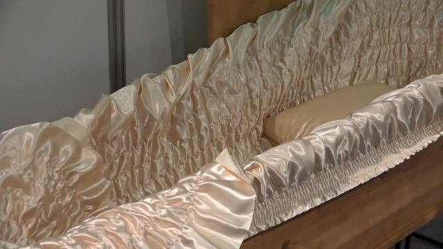 Выставка Funeral Expo - 2019 в Брюсселе.  Гробы