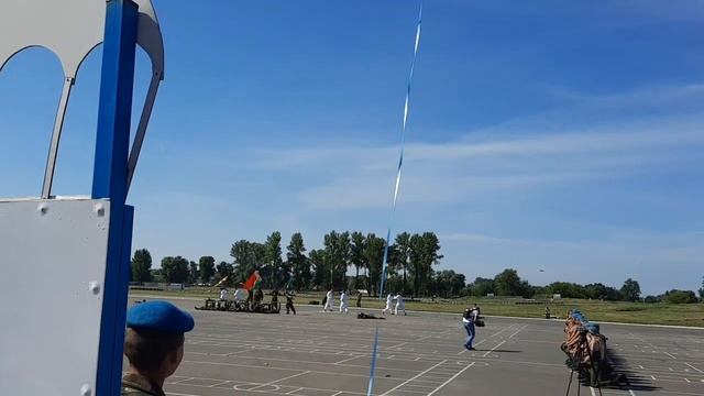 Показательные выступления на День ВДВ. БРЕСТ.mp4