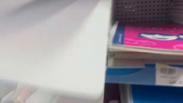 СКУПИЛИСЬ К ШКОЛЕ В ИСПАНИИ. НЕТ ВЫБОРА! ВСЁ НЕ КРАСИВОЕ!