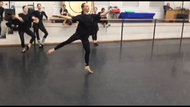 Диагональ-БАЛЕНЭ-ЖЕТЕ-КУПЕ АССАМБЛЕ -СИСОН СЕМПЛЬ