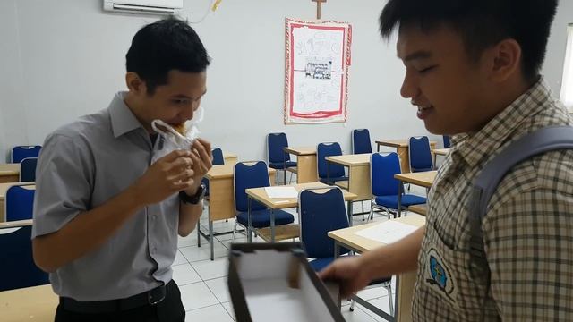 DIY Mini Projector || Stanley x Jodie ||