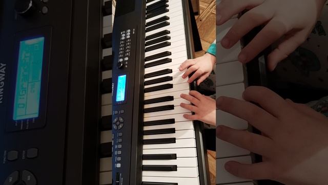 Кабы не было зимы. Играем на фортепиано