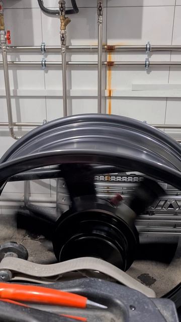 7332104