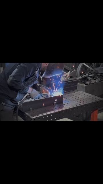 Сварка узла крепления газопровода