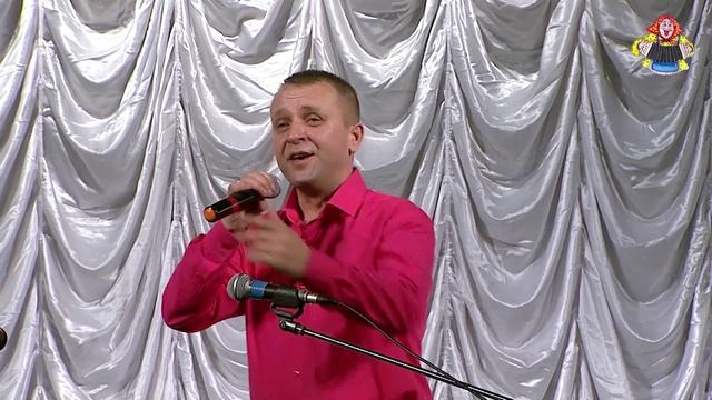 "ЯБЛОКИ НА СНЕГУ" поёт Эдуард Обухов в гостях у "Митрофановны" ТАНЦУЮТ ВСЕ!