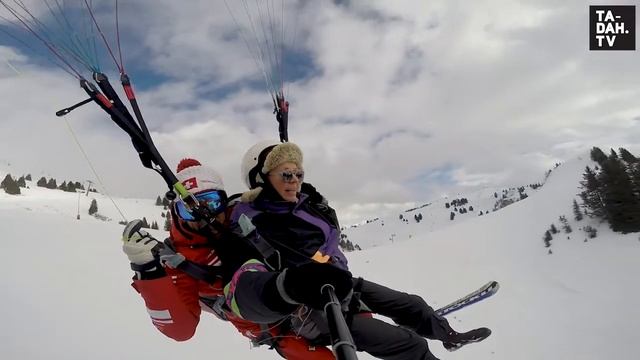 Winter adventure: Tandem paragliding from snow in the Swiss Alps | TA-DAH.TV