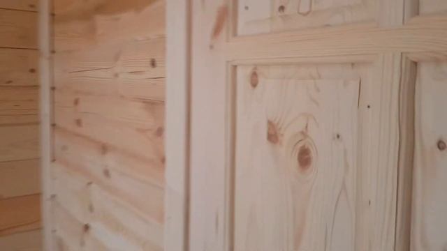 Идет строительство дома 6х7 из бруса 190 по проекту D49 с асимметричной крышей в полтора этажа.