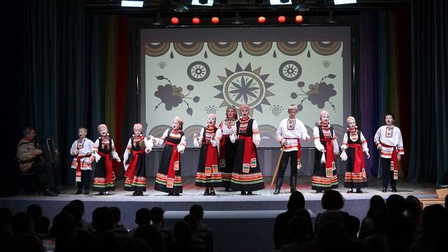 ЦРТДиЮ "Радуга", Ансамбль народной песни "Веретёнце", Эх, казаченьки.