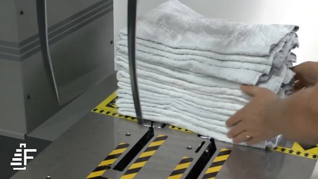 Laundry Tying Pak-Tyer 2000-16 Tandem Tying Machine