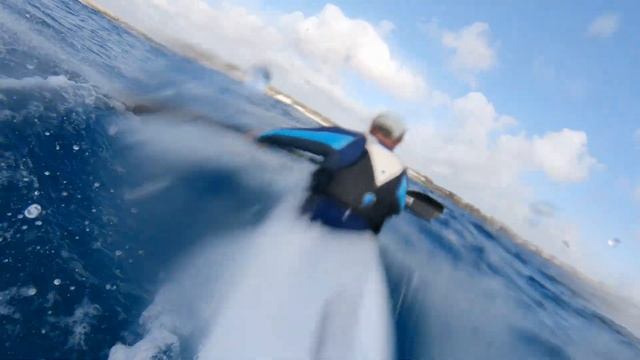 Average sea, can't be bothered to paddle too much