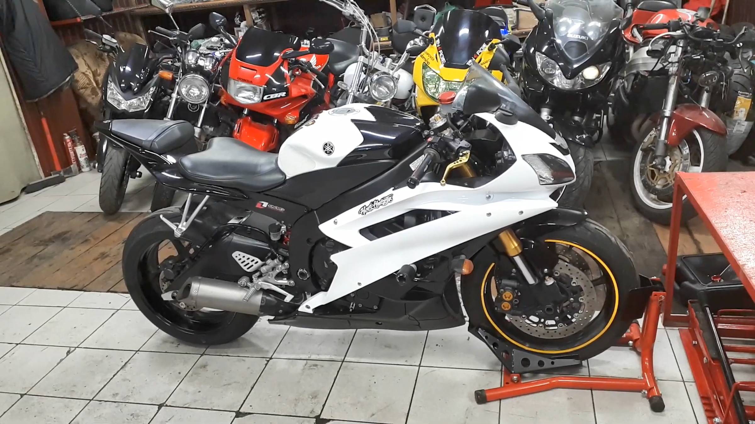 Yamaha YZF-R6 - Замена цепи ГРМ, генератора, реле и подготовка к сезону