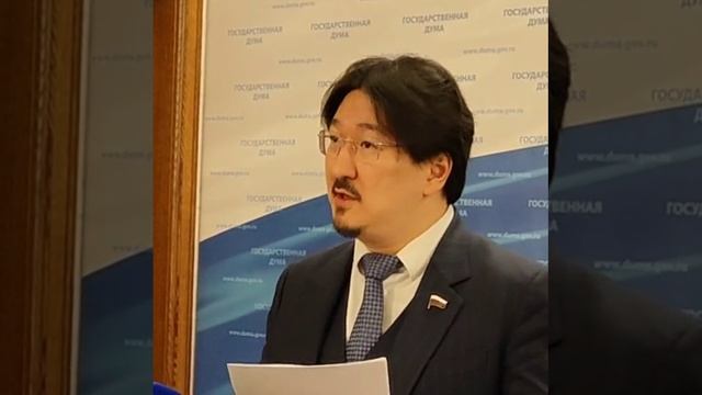 ⚡️В Госдуме связали облысение подростков с вейпами 

«Молодые люди до 20 с лишним лет начали жаловат