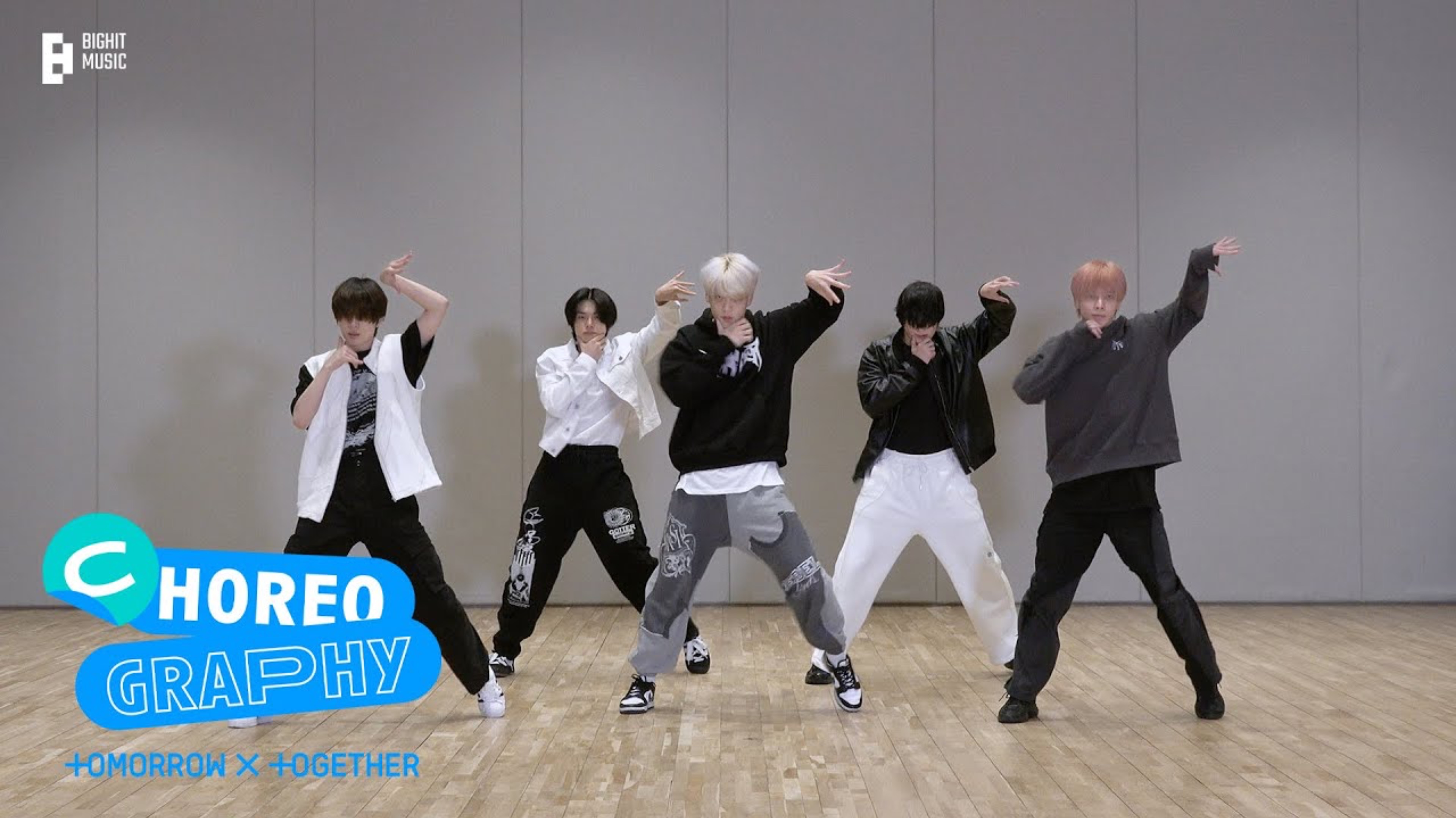 TXT – ‘Devil by the Window’ Dance Practice Mirrored